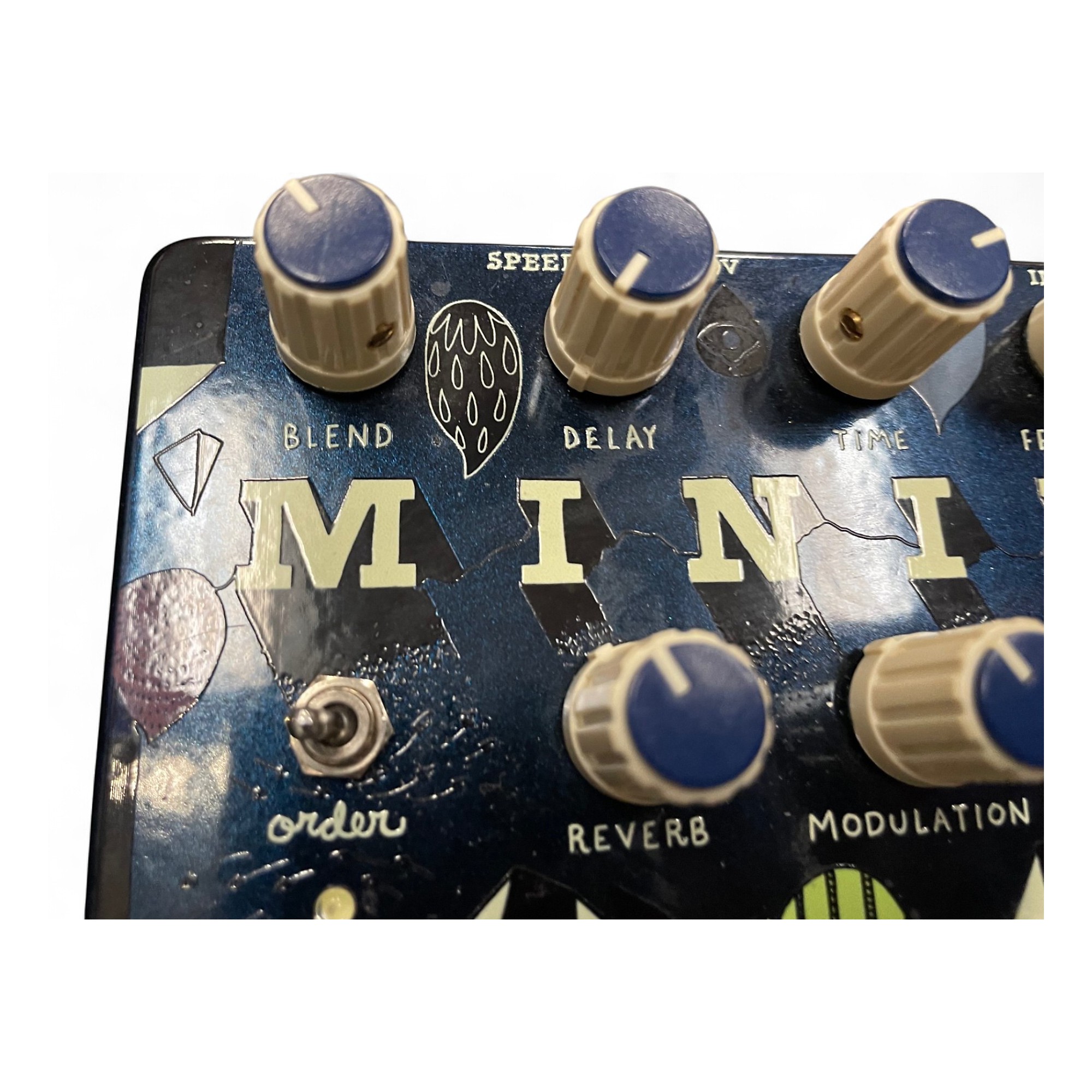 ギター Old Blood Noise Endeavors / Minim - wh Old Blood Noise Endeavors Minim | The Pedal Zone