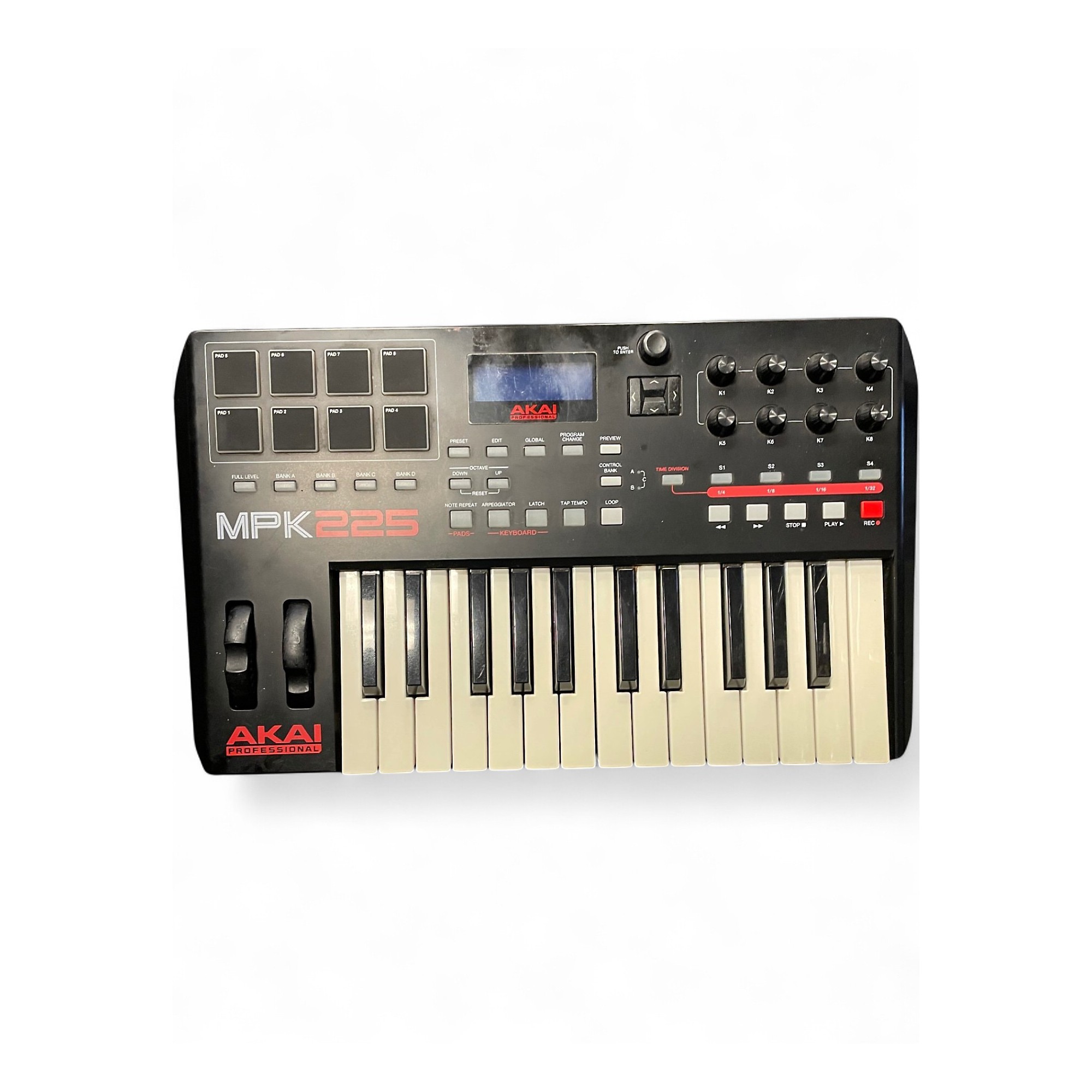 AKAI MPK225　中古品　本体のみ　 MIDIキーボード パッド付 Used Akai Professional MPK225 25-Key MIDI Controller