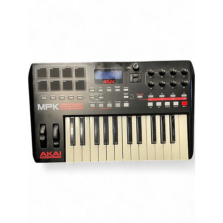 AKAI MPK225　中古品　本体のみ　 MIDIキーボード パッド付 Used Akai Professional MPK225 25-Key MIDI Controller