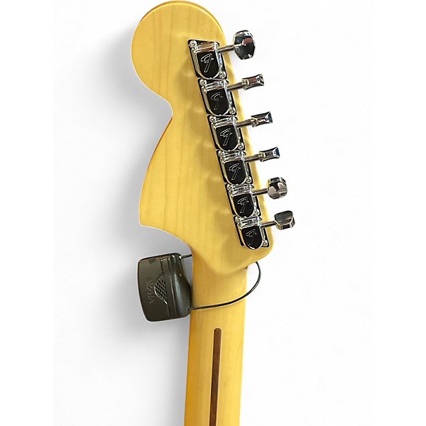 Used Fender Made In Japan Japan Limited International Color Stratocaster Morocco Red Solid Body Electric Guitar