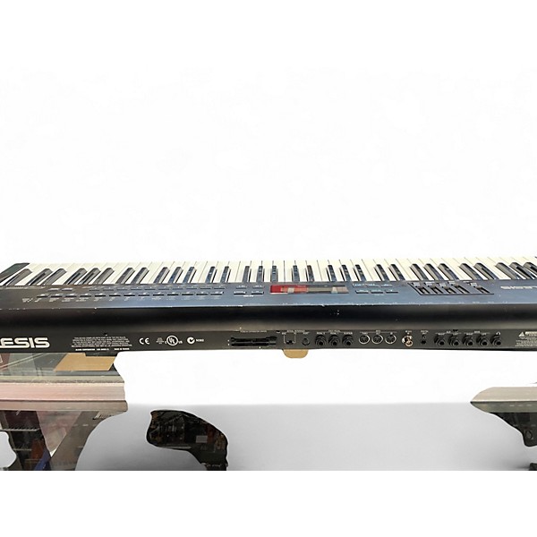 Used Alesis qs71 Digital Piano