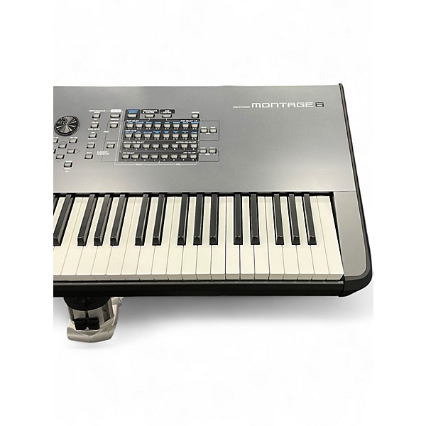 Used Yamaha Montage 8  Keyboard Workstation