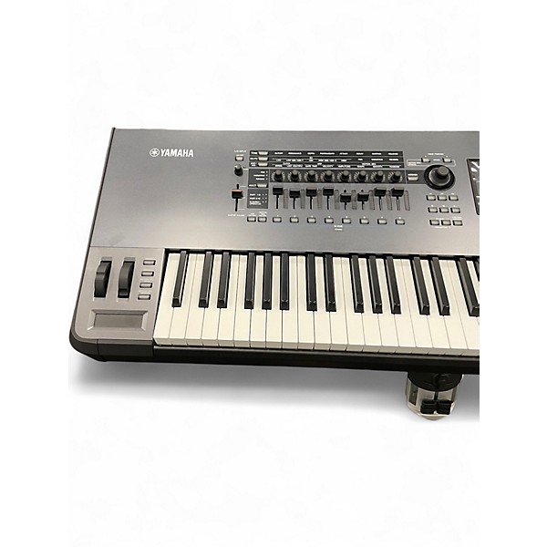 Used Yamaha Montage 8  Keyboard Workstation