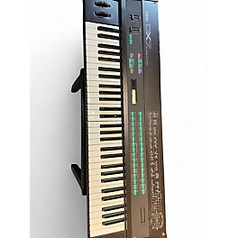Used Yamaha DX7 Portable Keyboard