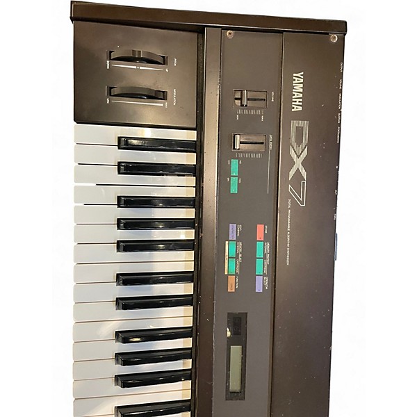 Used Yamaha DX7 Portable Keyboard