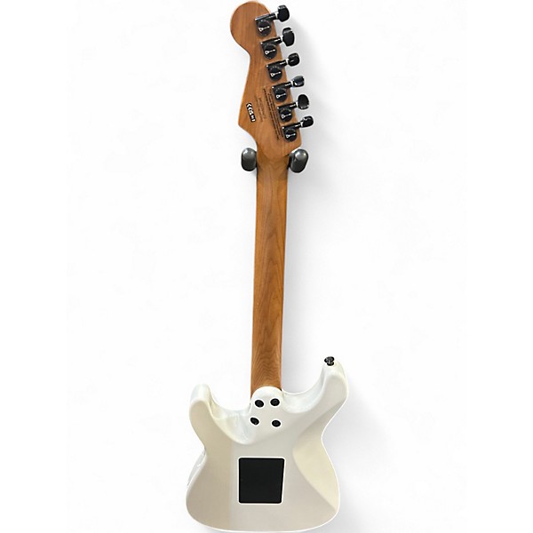 Used 2025 Charvel Pro-Mod Plus So-Cal Style 1 Snow White Solid Body Electric Guitar