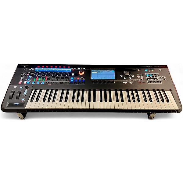 Used Yamaha Montage M6 Keyboard Workstation