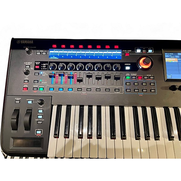 Used Yamaha Montage M6 Keyboard Workstation