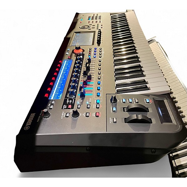 Used Yamaha Montage M6 Keyboard Workstation