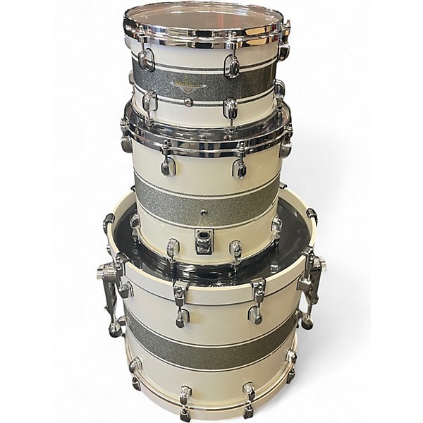 Used TAMA 3 Piece Starclassic Silver Snow Racing Stripe Drum Kit