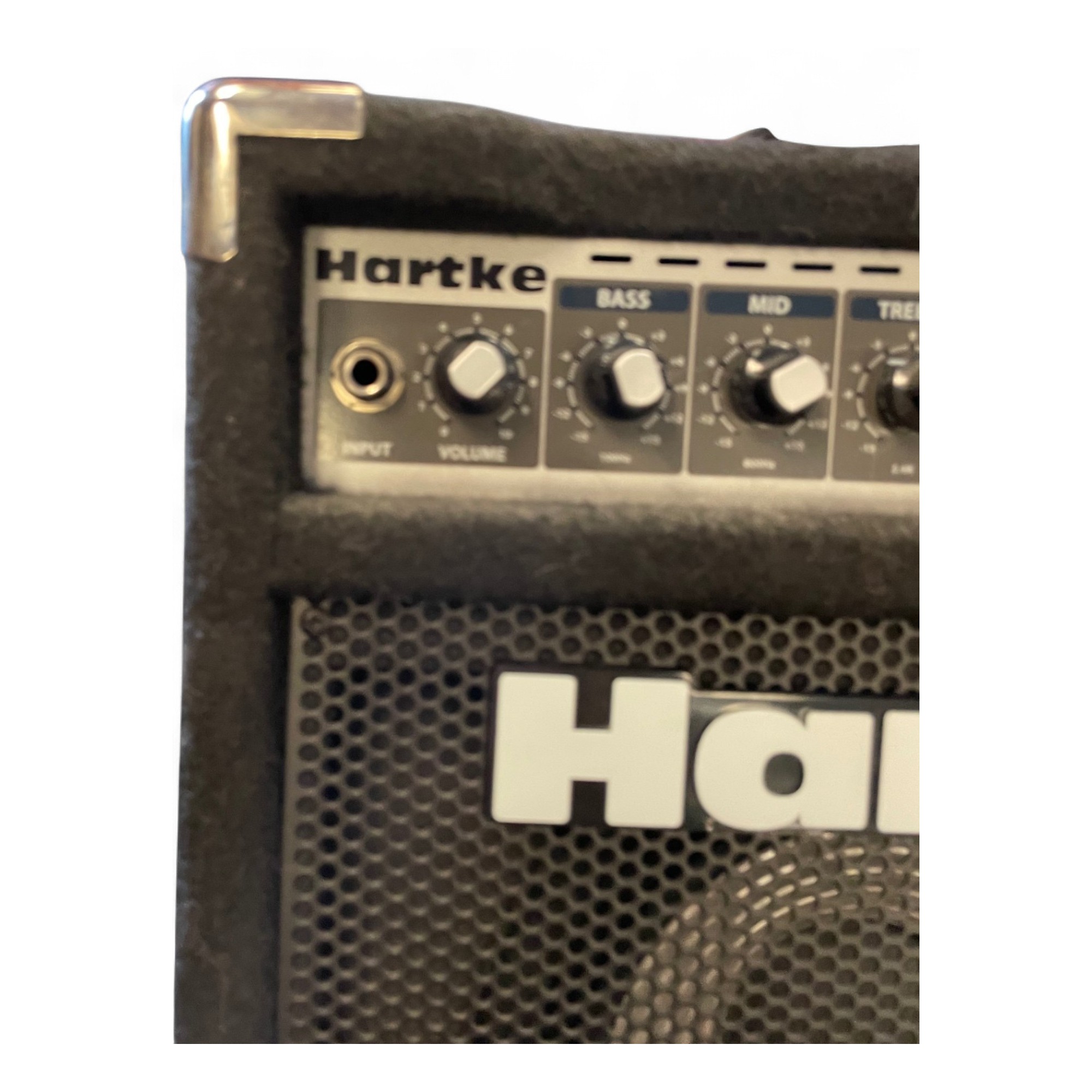 Hartke A25 25W ベース用アンプ Used Hartke A25 25W 1x8 Bass Combo Amp | Guitar Center