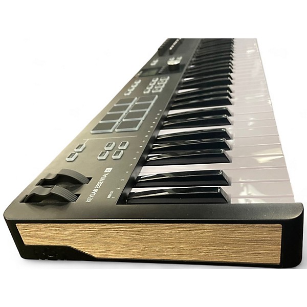 Arturia KeyLab 61 Essential MIDIキーボード Amazon.com: Arturia KeyLab 61 Essential mk3 MIDI Controller