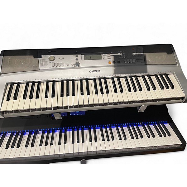 Used Yamaha YPT330 61 Key Portable Keyboard