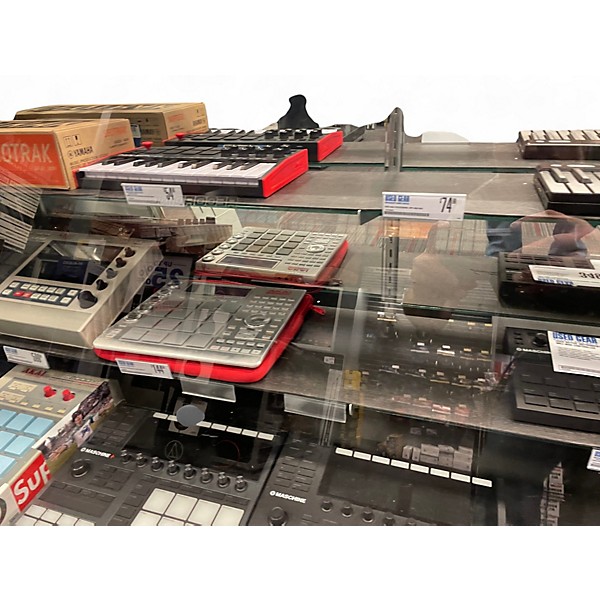 Used Akai Professional MPD218 MIDI Controller