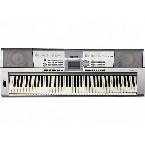 Used Yamaha DGX205 Digital Piano