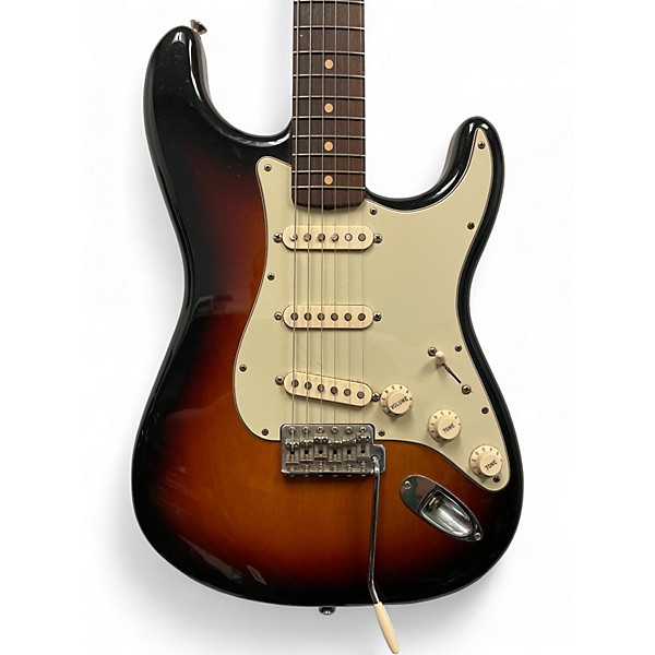 Used Fender Classic Series '60s Stratocaster 3 Color Sunburst Solid Body Electric Guitar