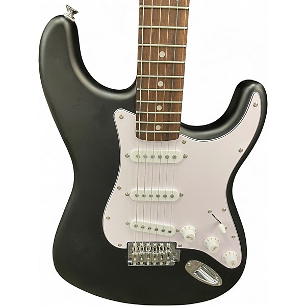ギター Squier Standard Stratocaster BLK Amazon.co.jp: Squier by Fender スクワイヤー エレキギター