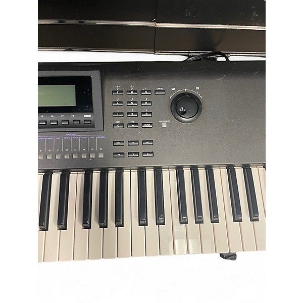 Used Yamaha W5 Keyboard Workstation