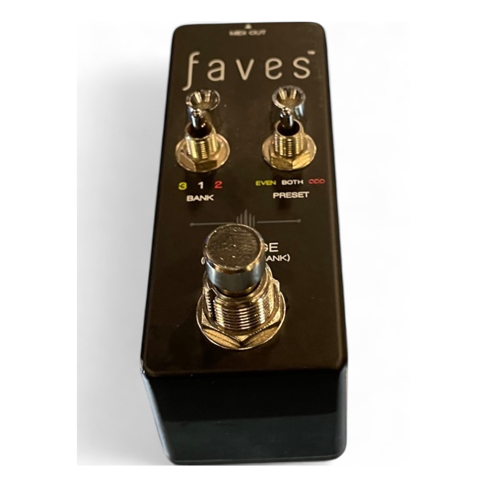 Chase Bliss faves MIDIスイッチ 1501146685910-thumb-750x498-