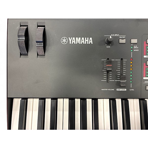 Used Yamaha MOXF8 88 Key Keyboard Workstation