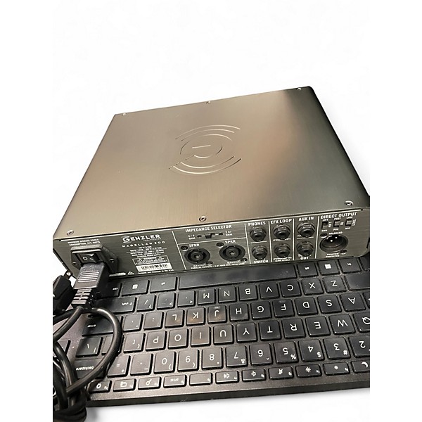 Used Genzler Amplification MAGELLAN 800 Bass Amp Head