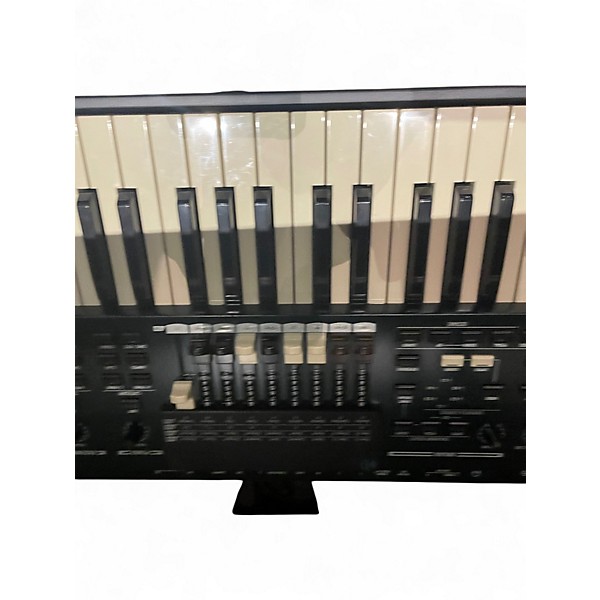 Used Hammond Sk PRO 73 Organ