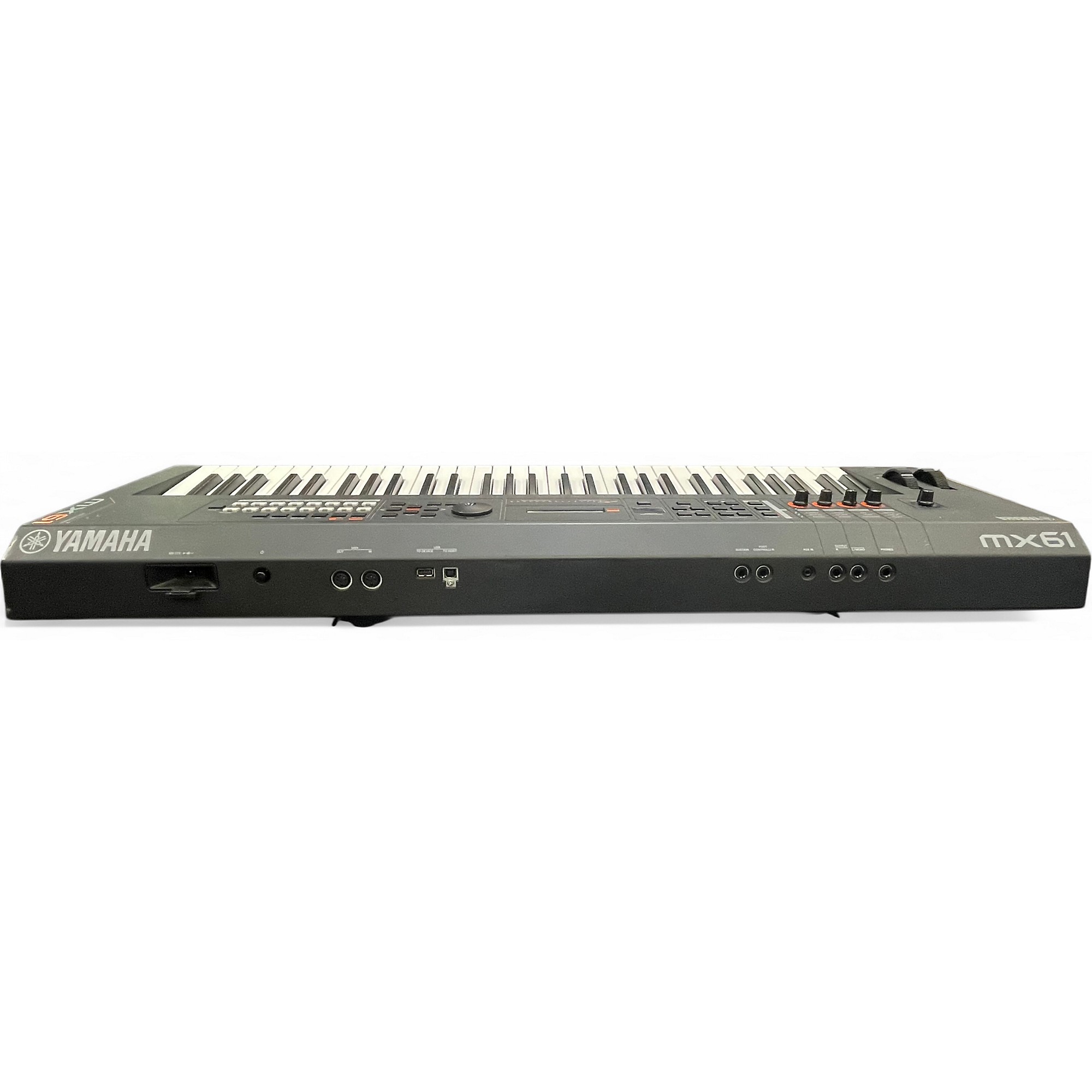 Used Yamaha MX61 61 Key Keyboard Workstation | Guitar Center