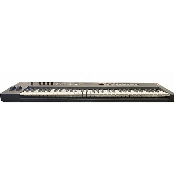 Used Yamaha MX61 61 Key Keyboard Workstation