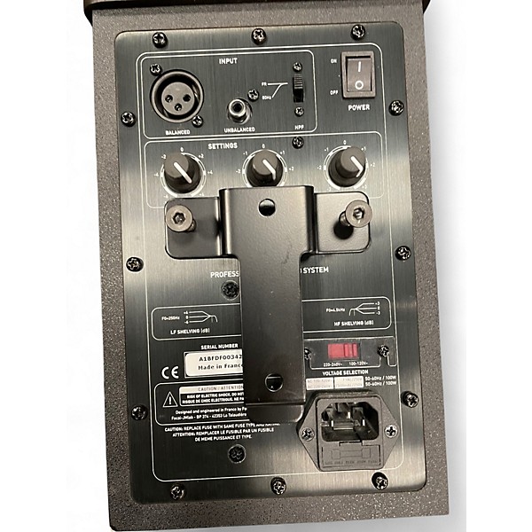 Used Focal SHAPE 40  Powered Monitor