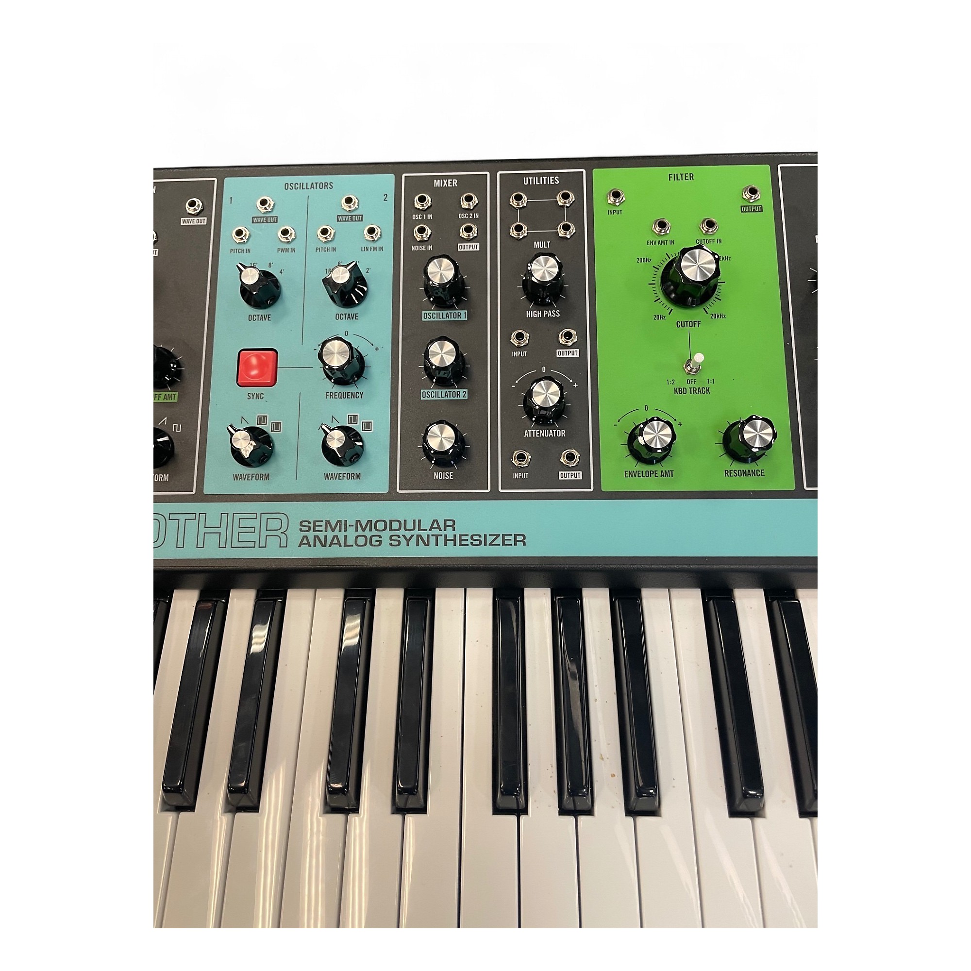 Moog GRANDMOTHER 純正ケース付き Moog Grandmother Semi-Modular Analog Synthesizer and SR Case