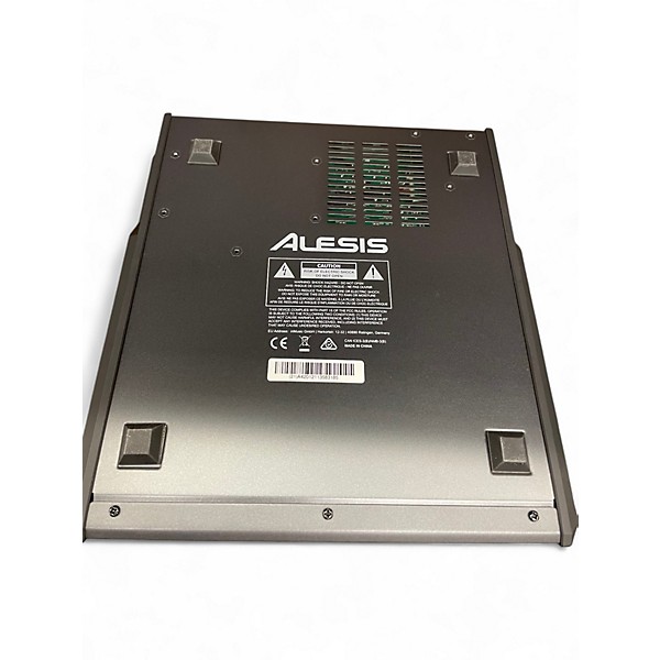 Used Alesis MultiMix 8 USB 8-Channel Unpowered Mixer