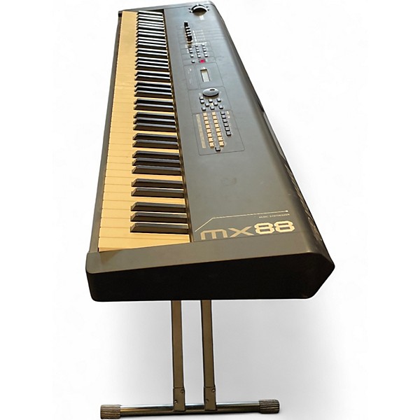 Used Yamaha MX88 Synthesizer