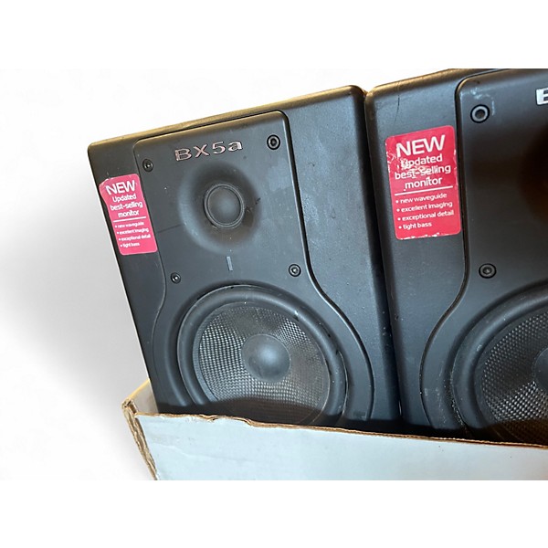 Used M-Audio BX5A Pair Powered Monitor