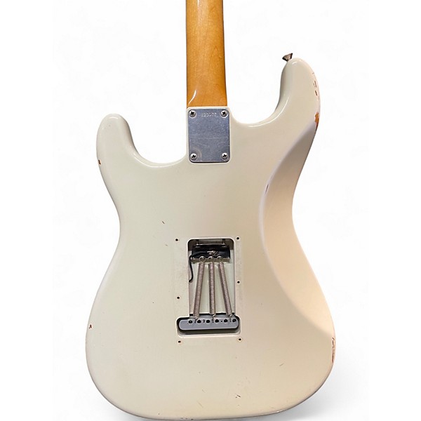 Used Fender 1965 Relic Stratocaster White Solid Body Electric Guitar