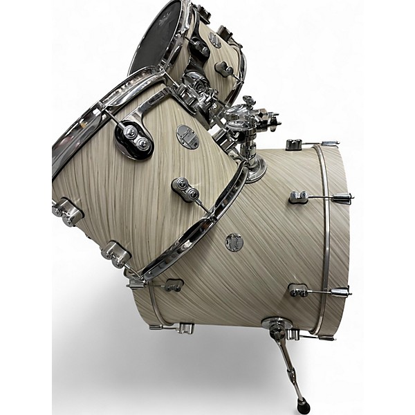 Used PDP by DW 4 Piece CONCEPT MAPLE TWISTED IVORY Drum Kit
