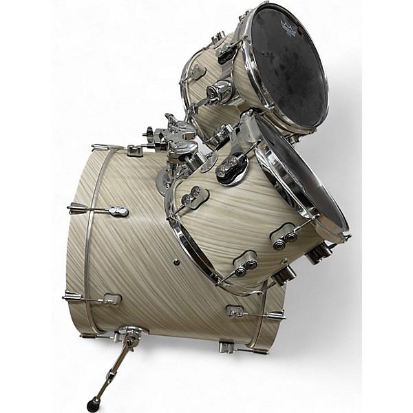 Used PDP by DW 4 Piece CONCEPT MAPLE TWISTED IVORY Drum Kit