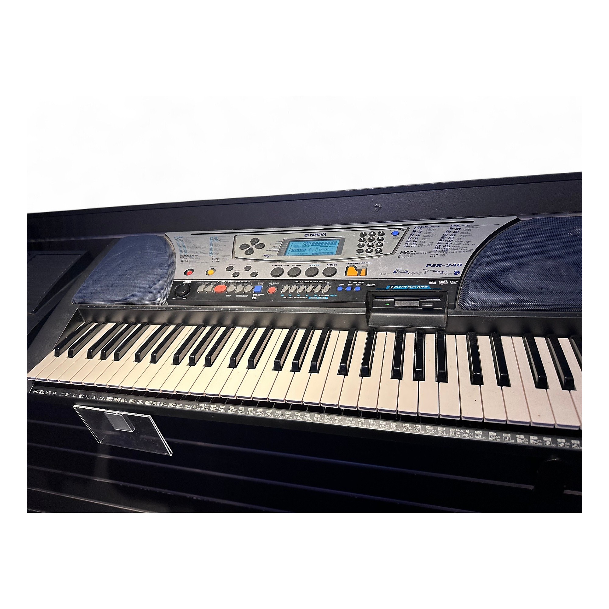 Used Yamaha psr-340 Portable Keyboard | Guitar Center