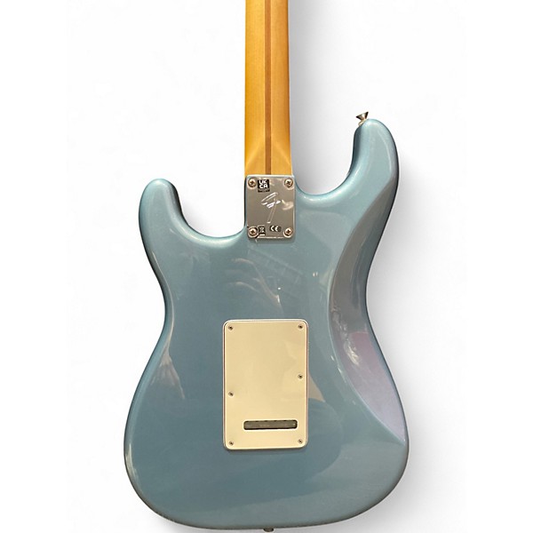 Used 2022 Fender Player Stratocaster Teal Solid Body Electric Guitar