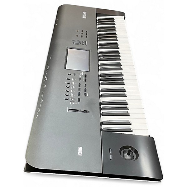Used KORG Nautilus 61 Keyboard Workstation