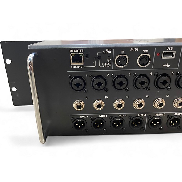 Used Behringer XR16 Digital Mixer
