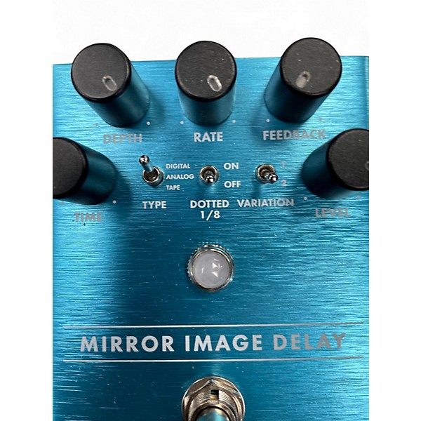 Used Fender MIRROR IMAGE DELAY Effect Pedal