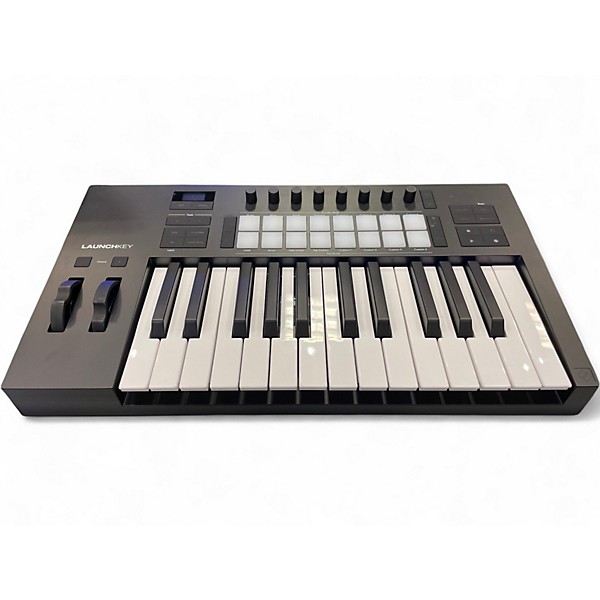 Used Novation Launchkey Mini 25 Mk4 MIDI Controller | Guitar