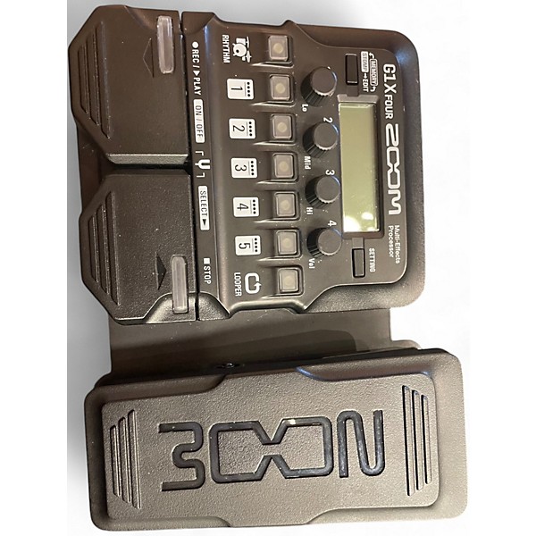 Used Zoom g1x four Effect Processor