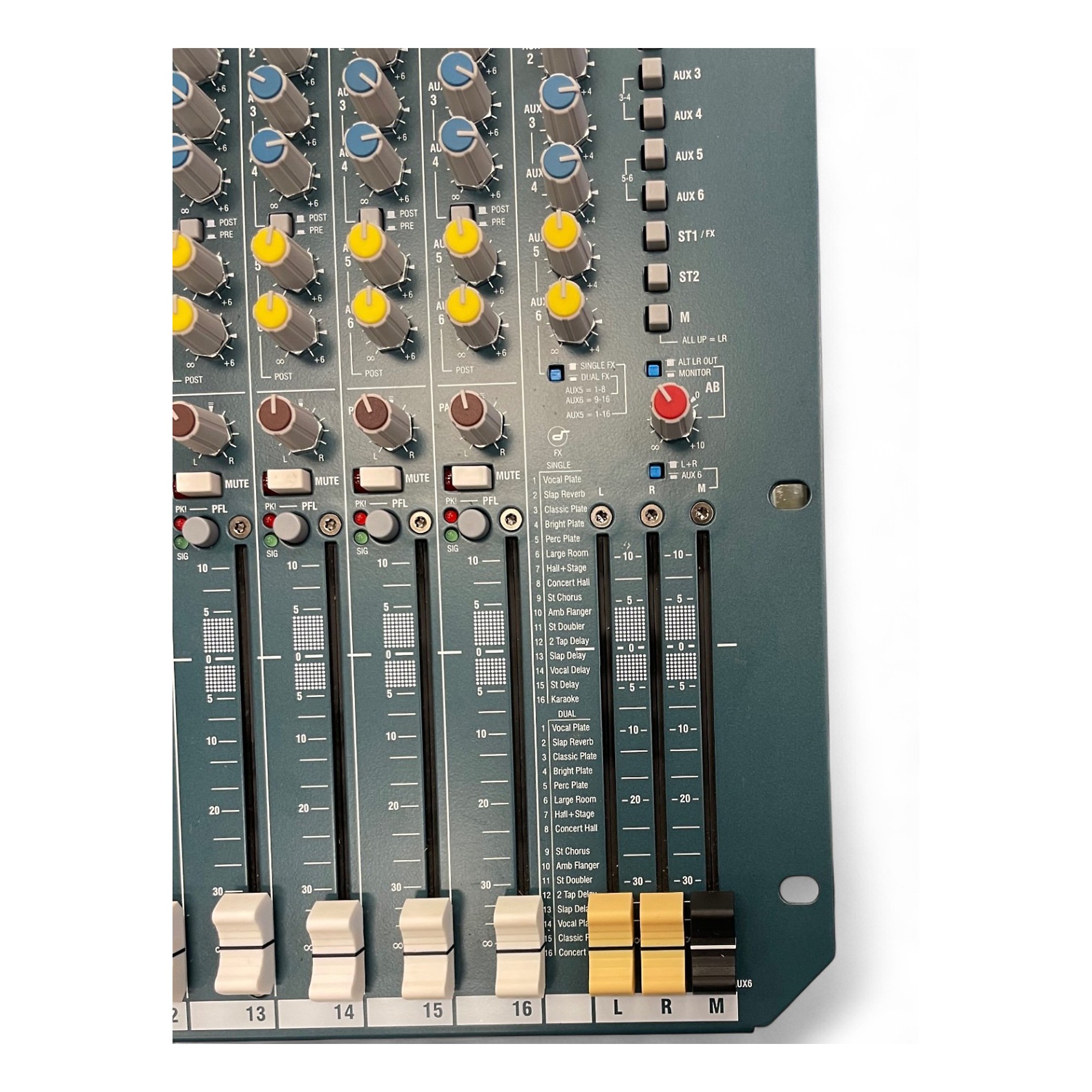 Used Allen & Heath MixWizard WZ3 16:2 Powered Mixer | Guitar
