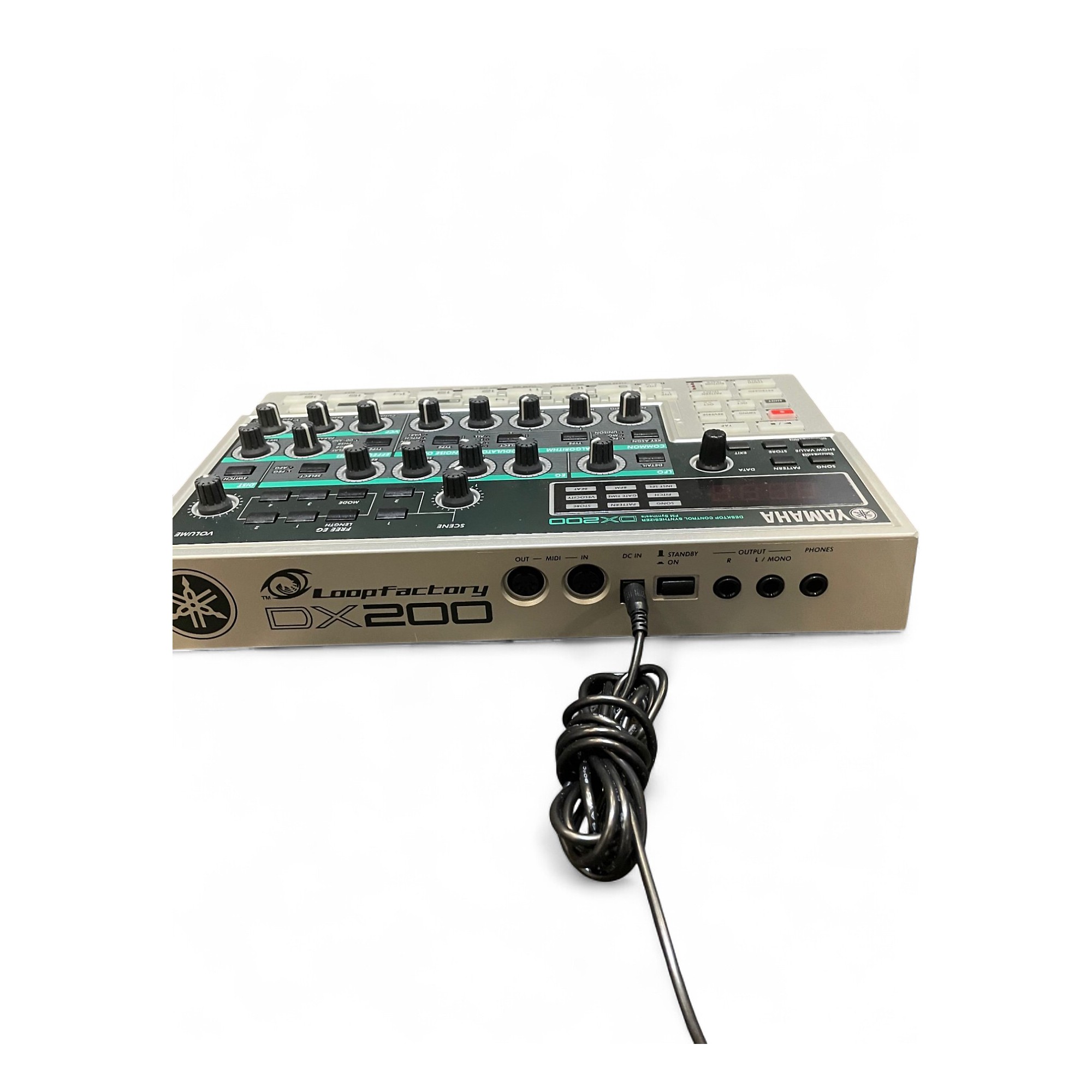YAMAHA ヤマハ DX200 デスクトップ コントロールシンセサイザー Used Yamaha DX200 Synthesizer | Guitar Center