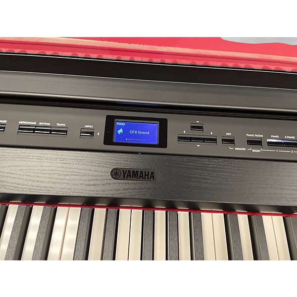 Used Yamaha P525 Digital Piano