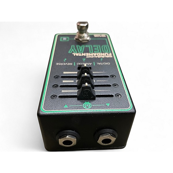 Used Walrus Audio fundamental delay Effect Pedal
