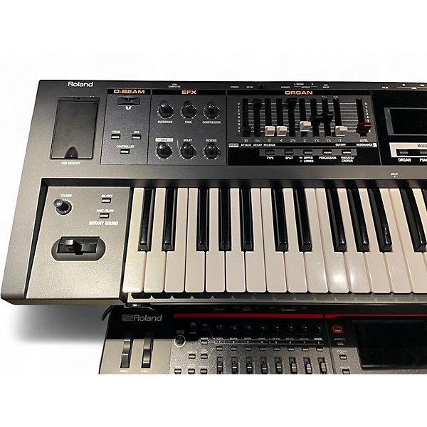 Used Roland VR09 Synthesizer