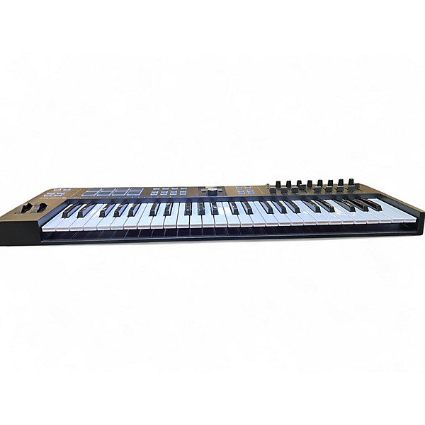 key lab essential 49  美品 Amazon.com: Arturia KeyLab Essential 49 mk3 MIDI Controller