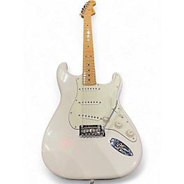 Used Fender Player Stratocaster White Solid Body Electric Guitar